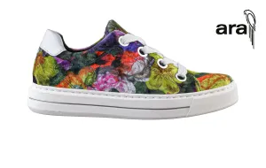 Ara Lily Floral