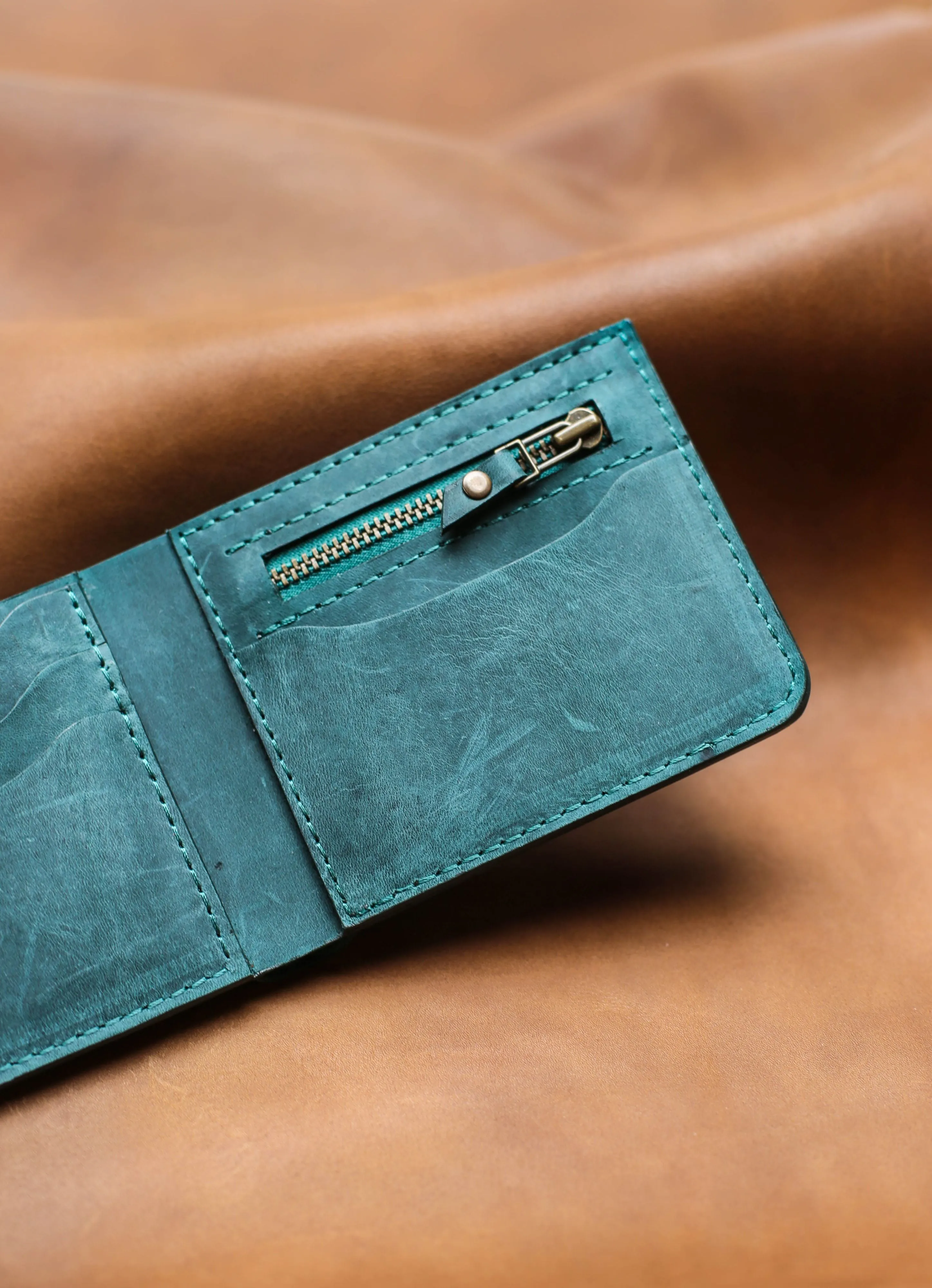 Bifold Leather Wallet - Green