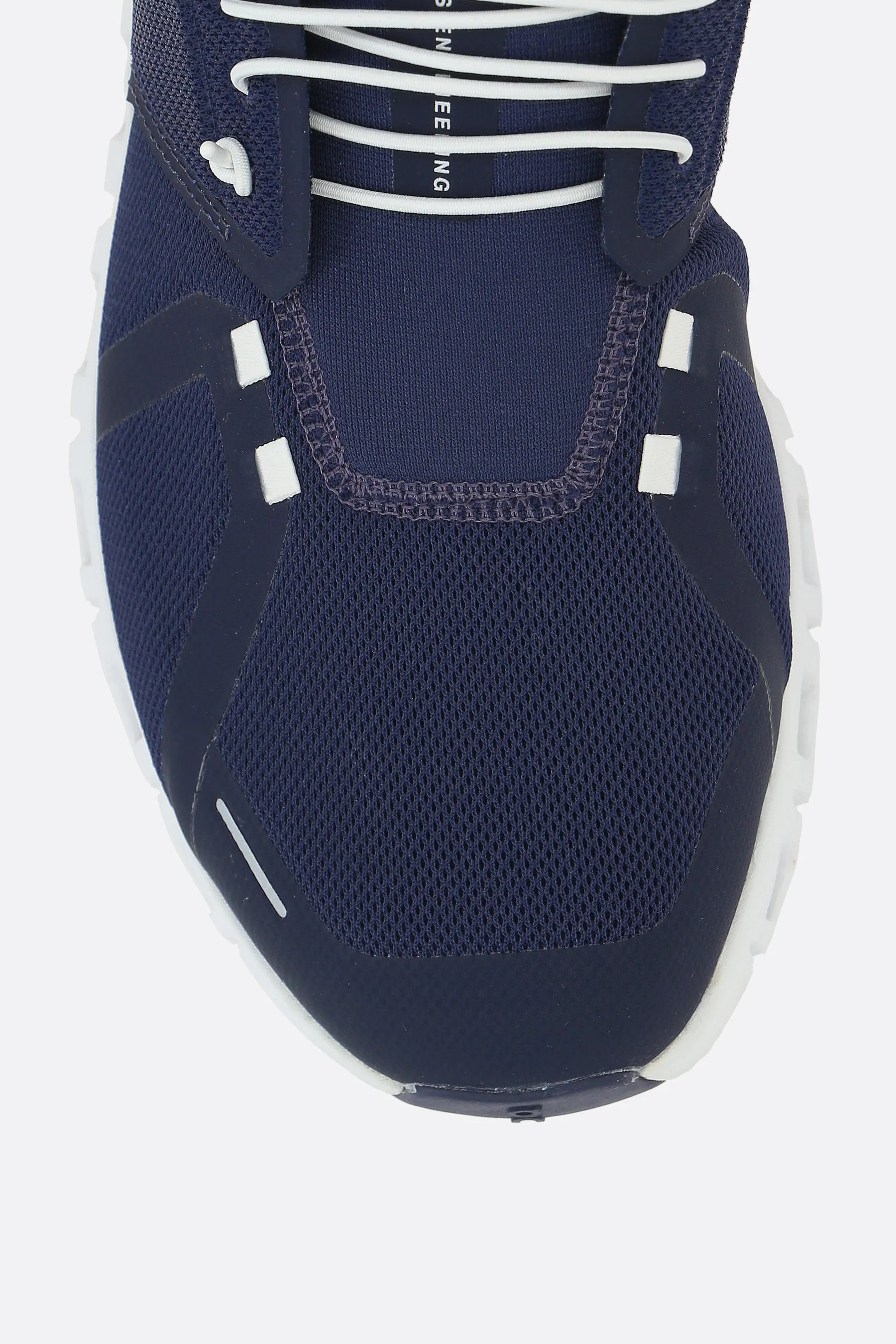 Cloud 6 sneakers in mesh
