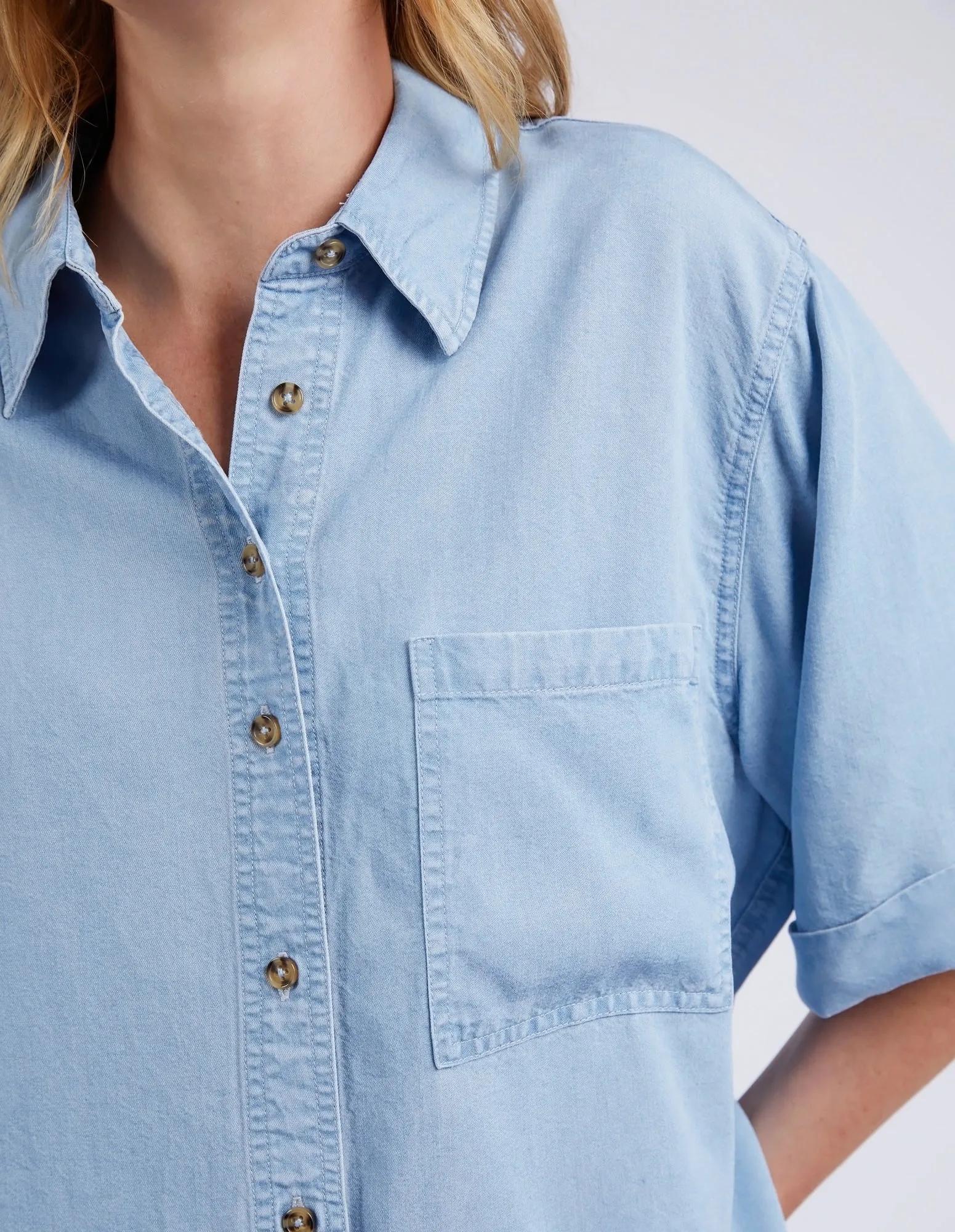 Elm Blissful Chambray SS Shirt Blue Wash