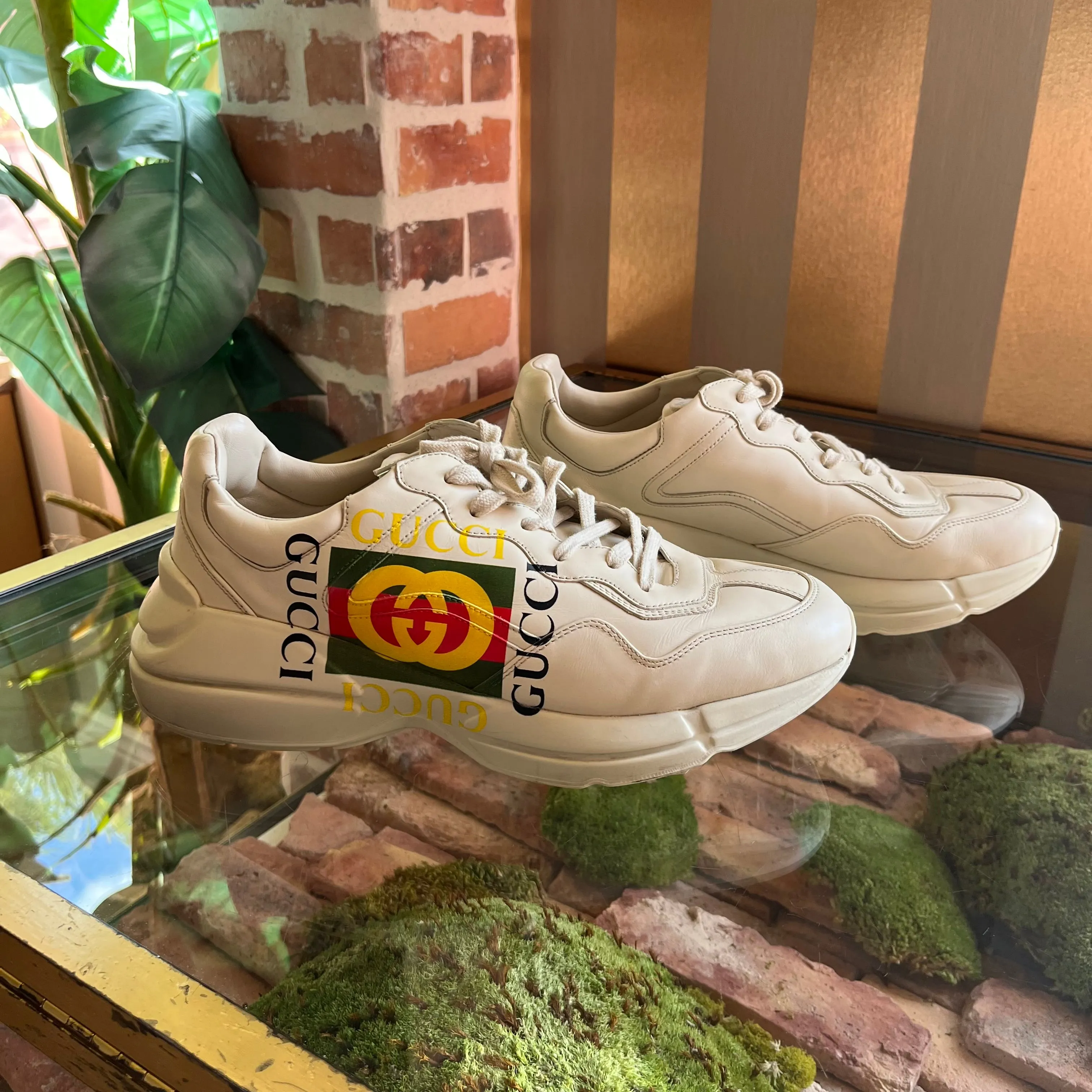 Gucci Ryhton Men's Beige Sneakers SZ 10