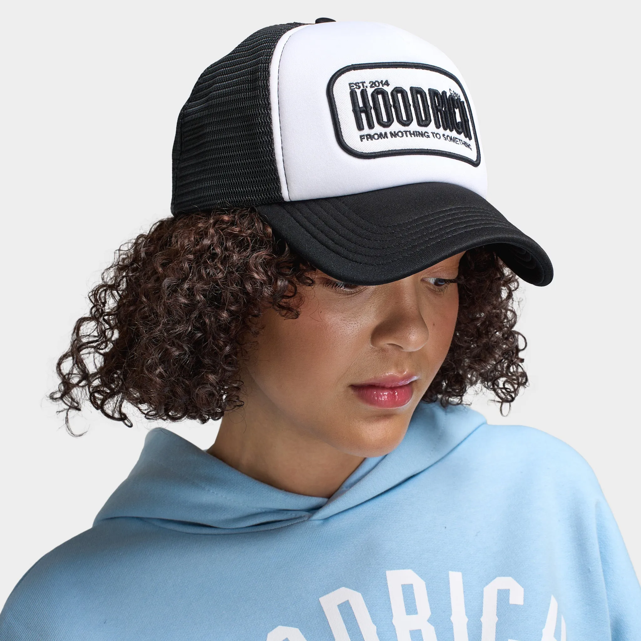 Hoodrich Stamp 5 Panel Trucker White / Black