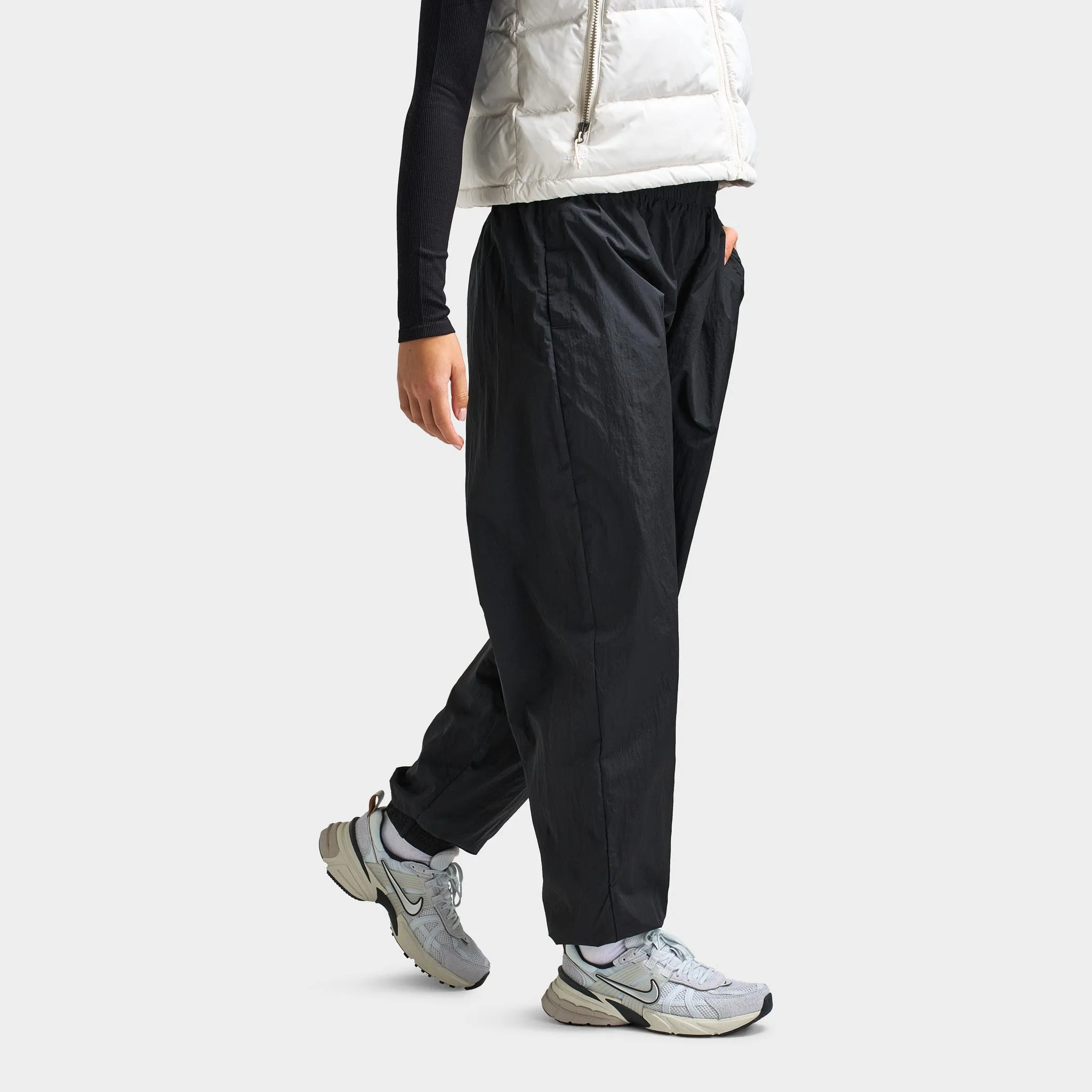 Nike Sportswear Women's Mid-Rise Oversized Woven Joggers Black / White