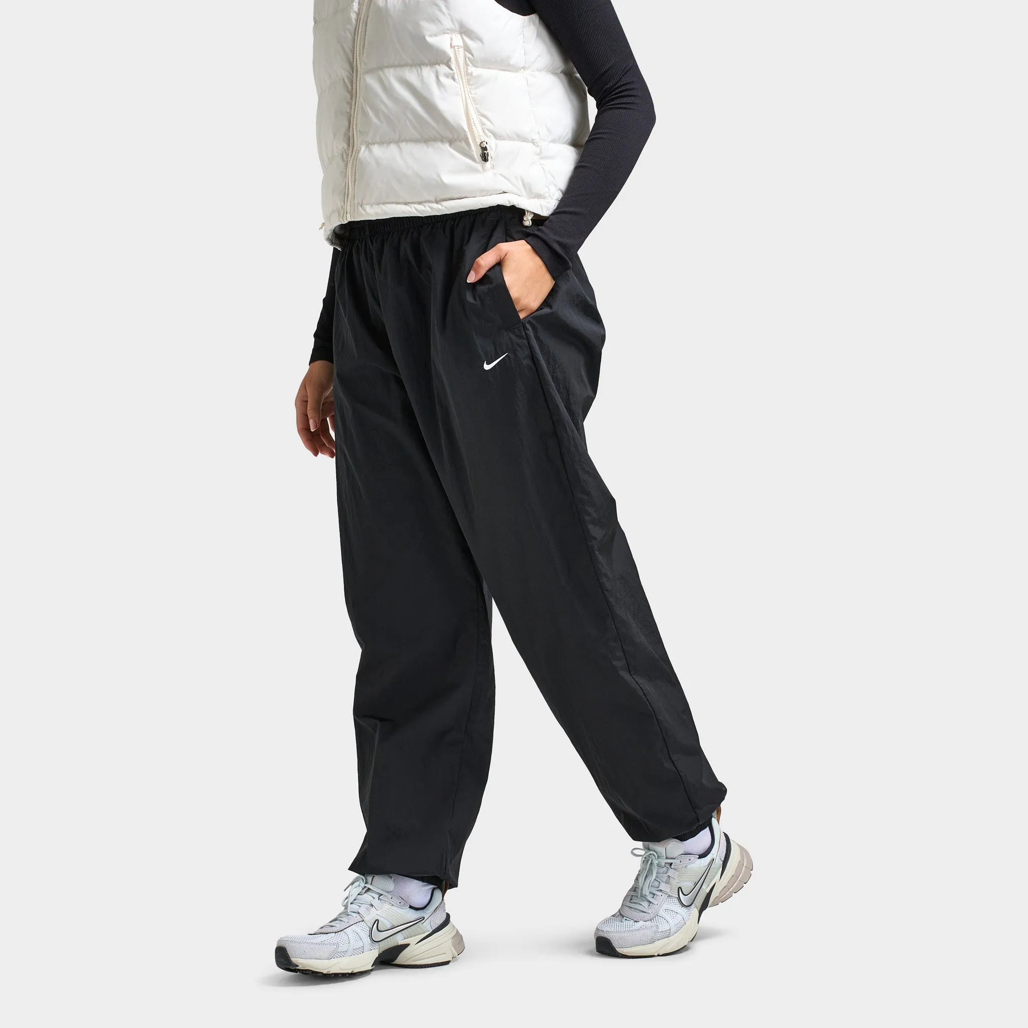 Nike Sportswear Women's Mid-Rise Oversized Woven Joggers Black / White