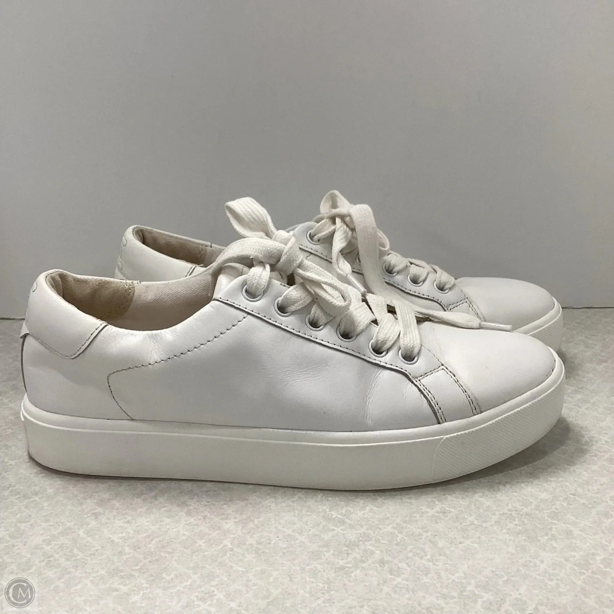Shoes Sneakers By Sam Edelman In White, Size: 6.5