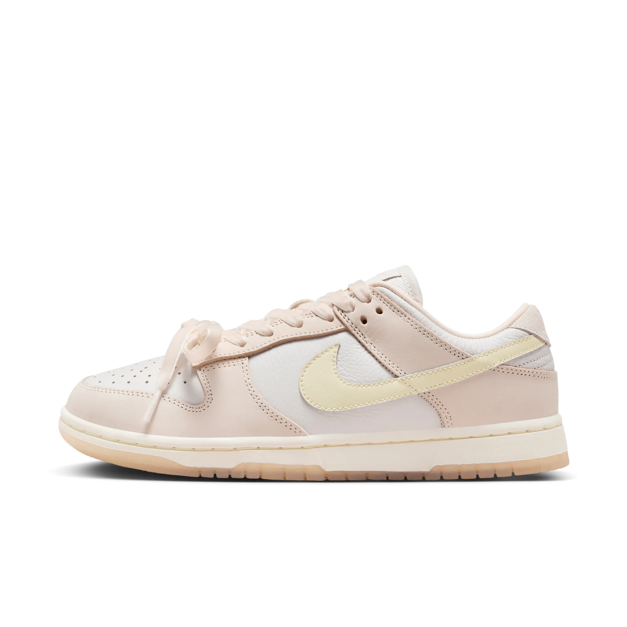 W Dunk Low PRM