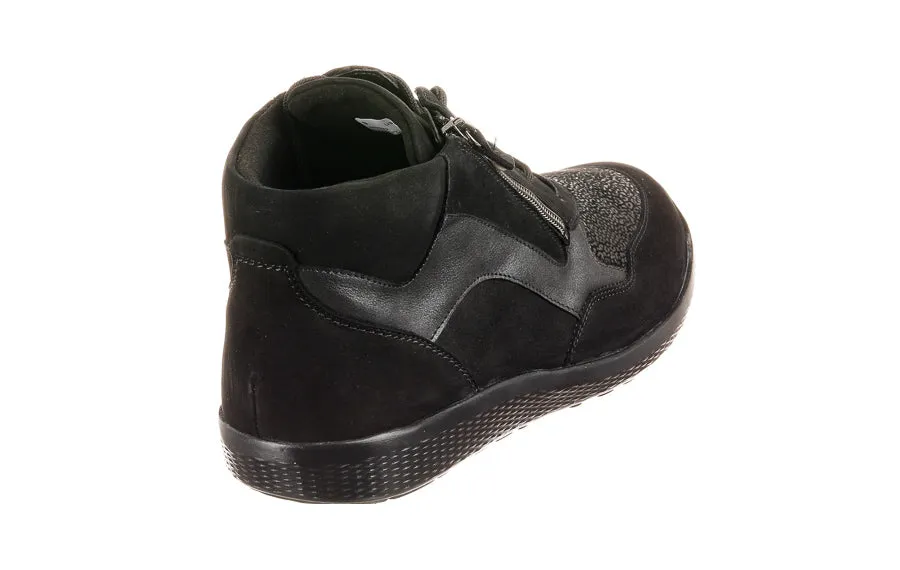 Wal Percy Black